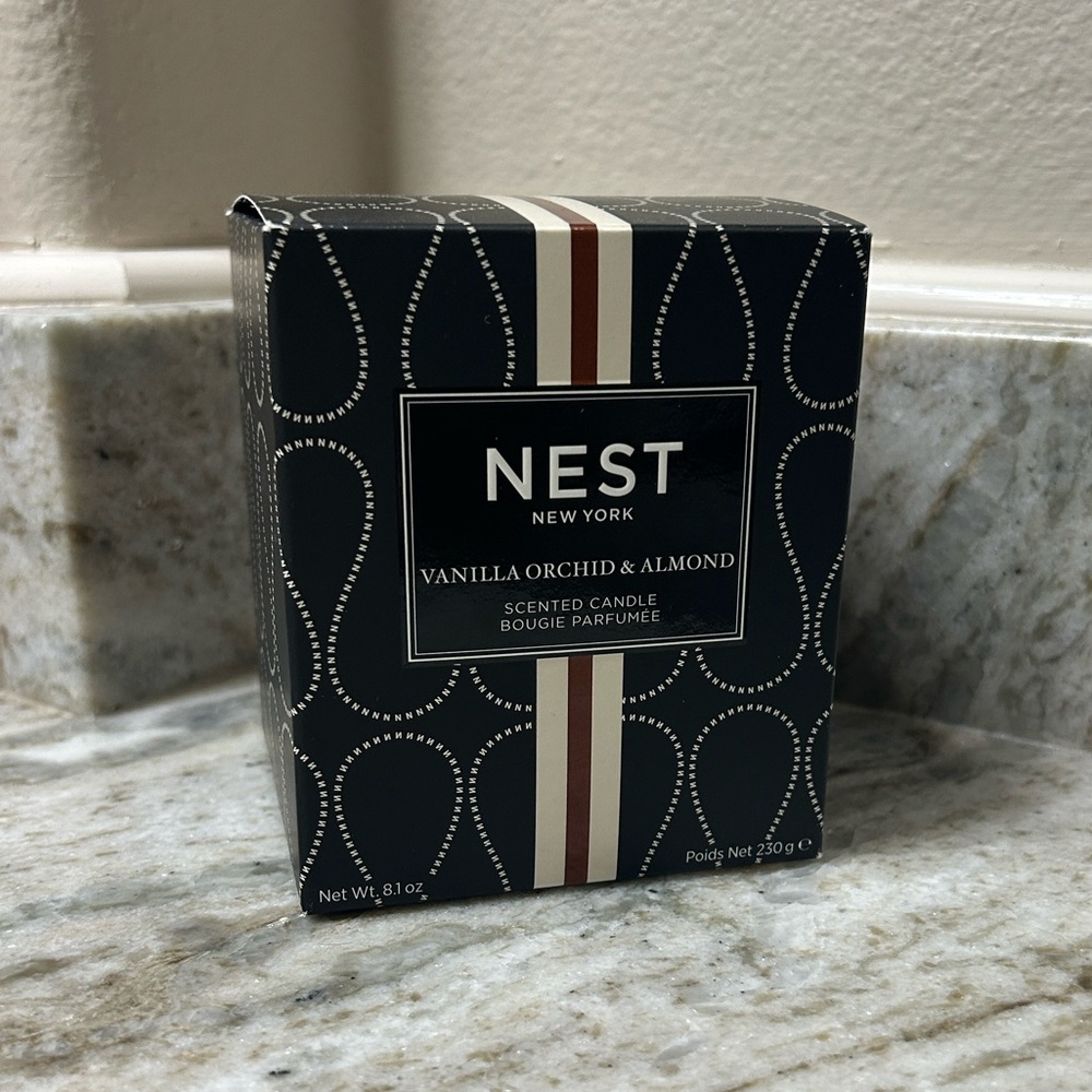NEST Fragrances Vanilla Orchid & Almond 8.1oz Candle